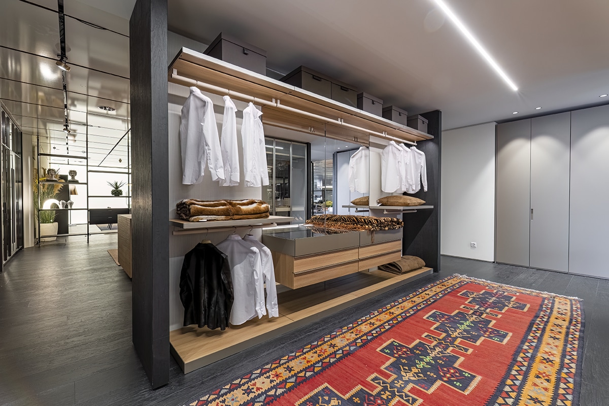 outlet cabina armadio ubik poliform – Delcò Mobili