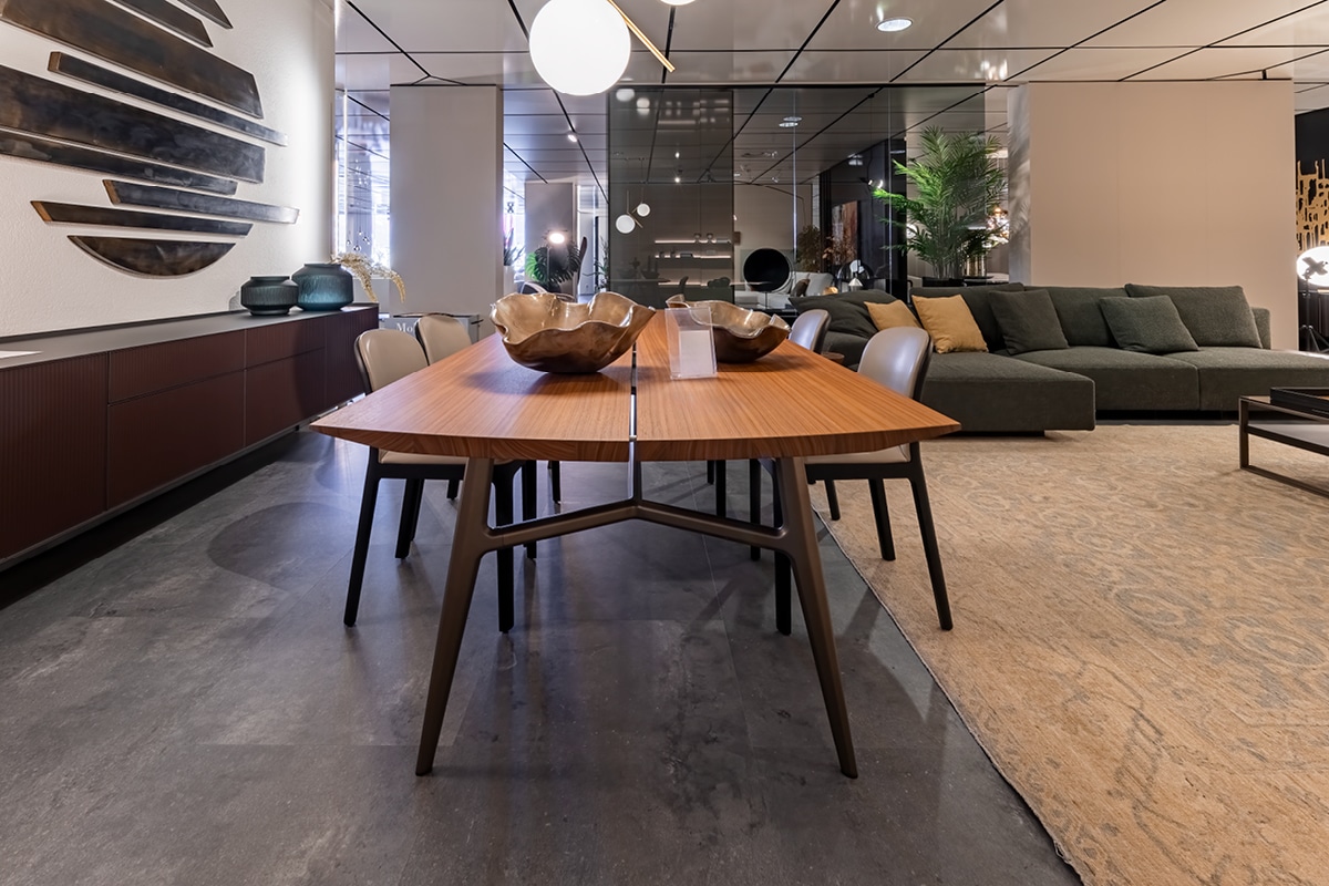 delco_mobili_outlet_Tavolo_Francis_Rimadesio_Sedie_2