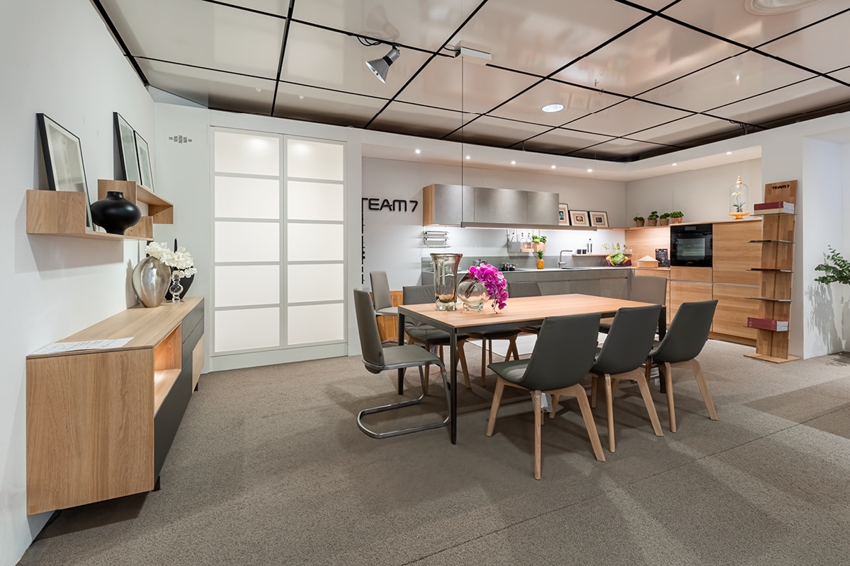 delco_mobili_outlet_Tavolo_allungabile_sedie_Team7