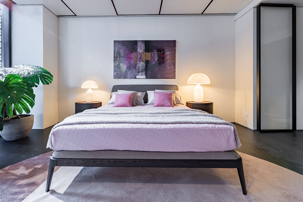 delco_mobili_outlet_letto_comodini_comò_Kelly_Poliform